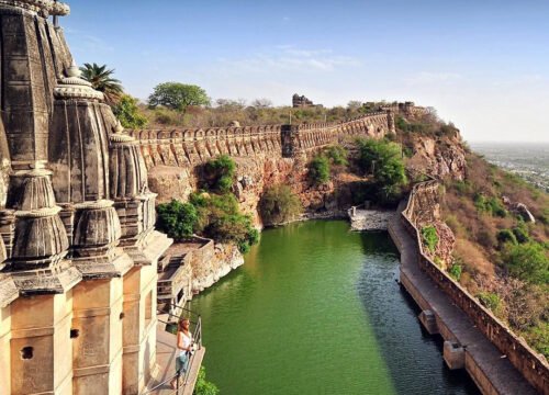 Exploring Sawai Madhopur and Chittorgarh by Palace on Wheels